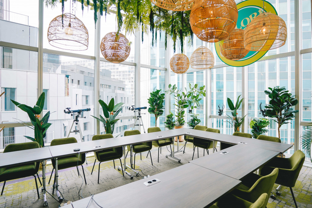 Comment Wojo passe-t-il à l’offensive sur le MICE ?