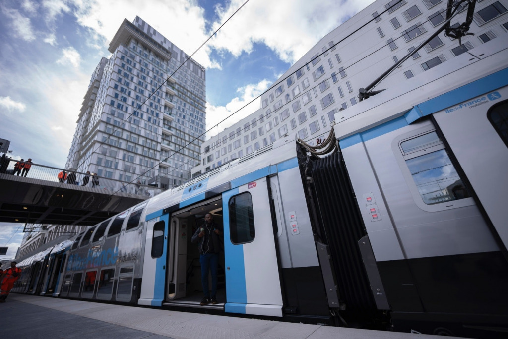 Service client, IA, objets perdus : IDFM rationalise le parcours usager